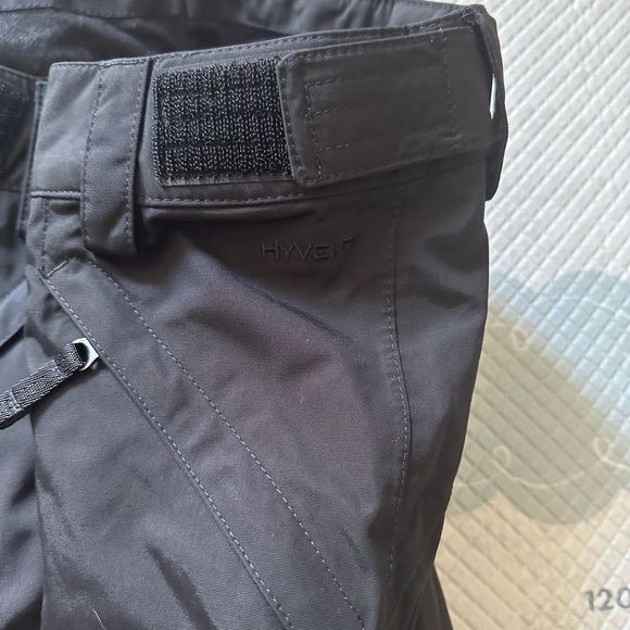 Women’s North Face Ski Pants - Picture 6 of 11